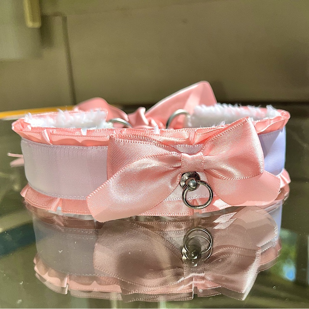 💕 Collar 💕- Super Soft Satiny Silky, Pastel Pink, White fuzzy interior,Ribbon